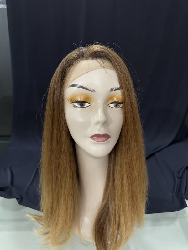 FRONT LACE LOIRA ESCURO REPARTICAO LIVRE 55CM CABELO BRASILEIRO LINDA
