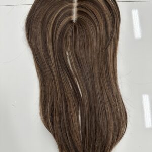 TOPO CABELO HUMANO MORENA ILUMINADO DE 40CM