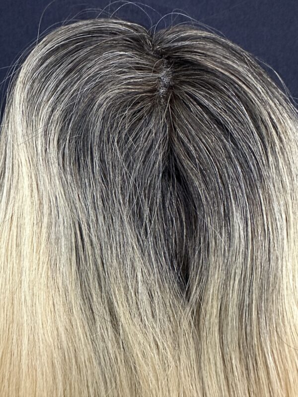 TOPO CABELO HUMANO LOIRO RAIZ ESFUMADA DE 40CM