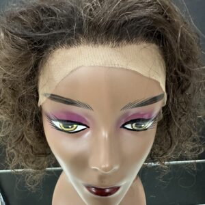 PERUCA LACE DE CABELO HUMANO CACHEADA REPARTICAO LIVRE