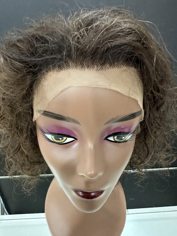 PERUCA LACE DE CABELO HUMANO CACHEADA REPARTICAO LIVRE