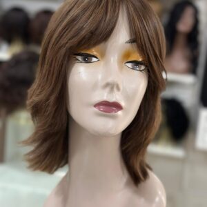 PERUCA WIG DE CABELO BRASILEIRO HUMANA CASTANHA CLARO COM LEVE ONDULAÇÕES 35 ( TOUCA COM REGULAGEM NO TAMANHO)